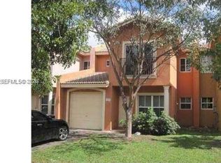 825 SW 6th Pl, Florida City, FL 33034