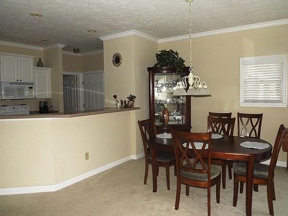 3rd image of 17 Timmons Woods Dr