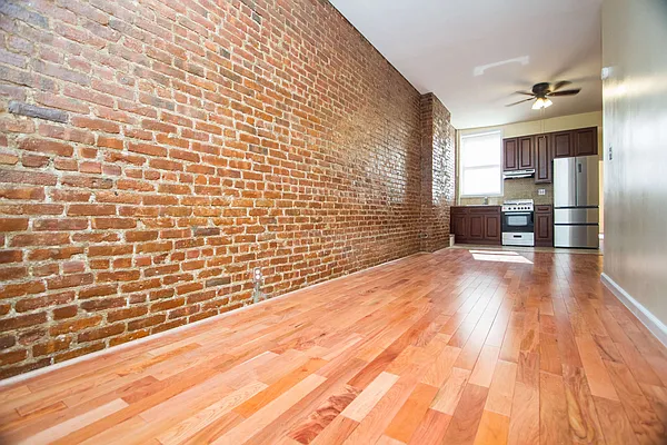 Rented by Nooklyn NYC LLC | media 12