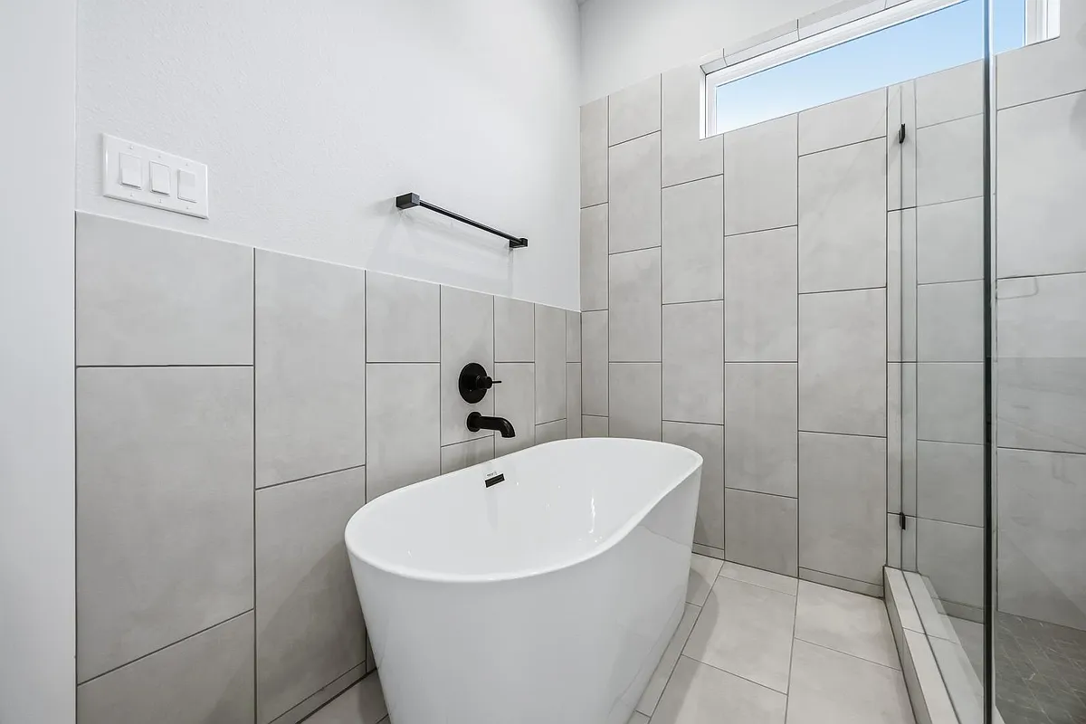 Unit Photo - 6107 De Campo St