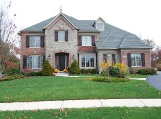 4N755 Blue Lake Cir E, St Charles, IL 60175