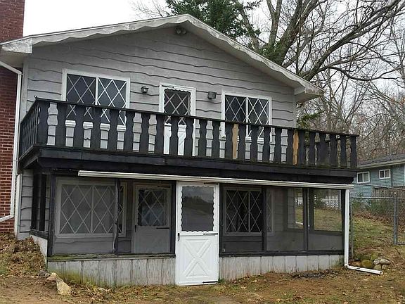 3rd image of 6866 W Shore Dr