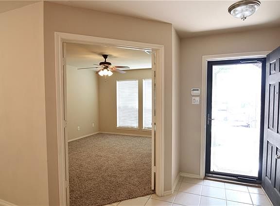 3rd image of 241 Niagara Falls Dr