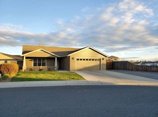 3235 Paramont St, Klamath Falls, OR 97603