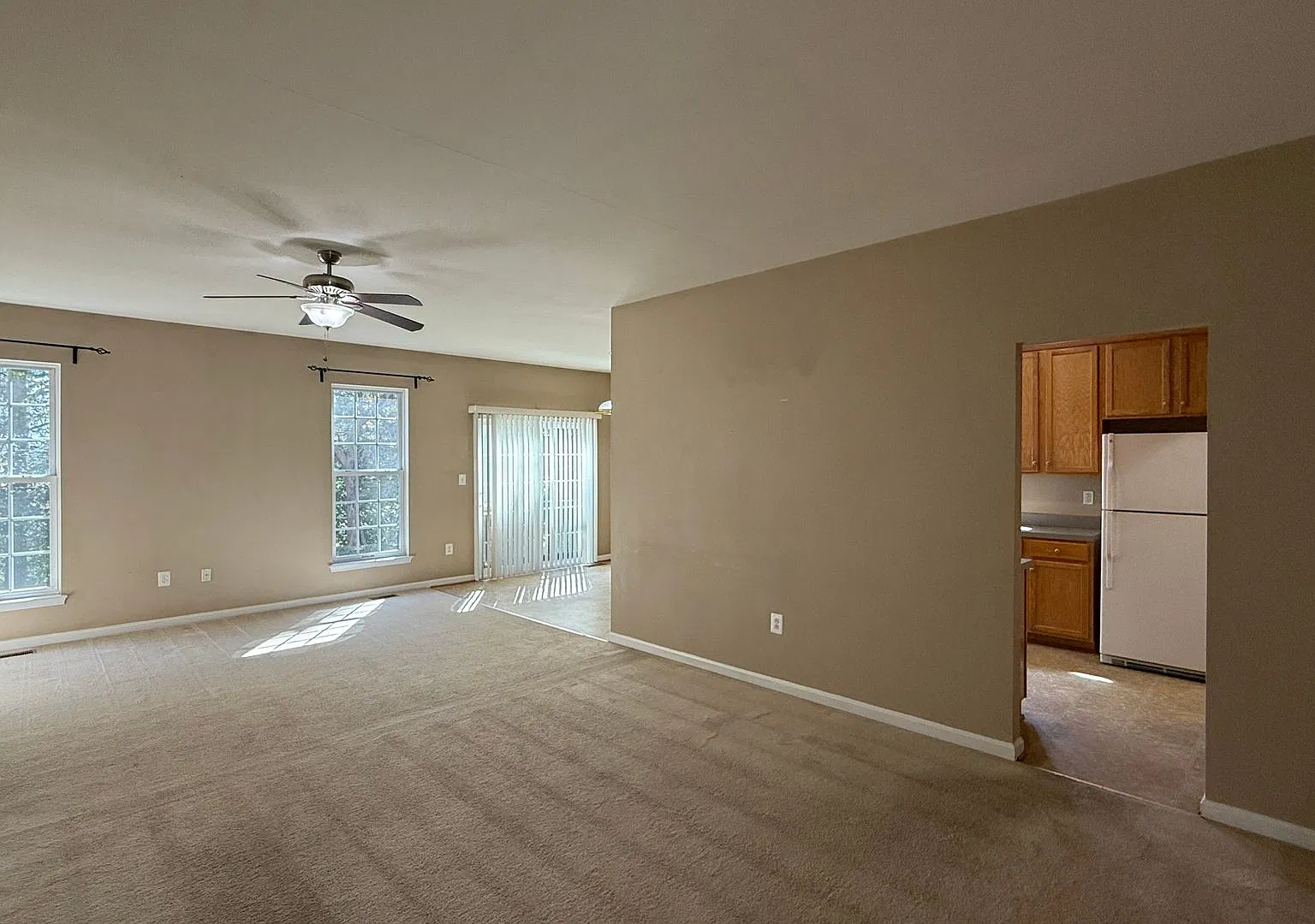 Beautiful Rambler in Somerset Ridge — Photo 2