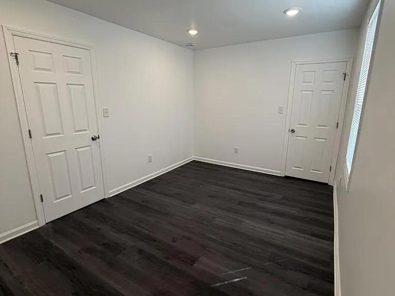 1262 S Broad St — Photo 11