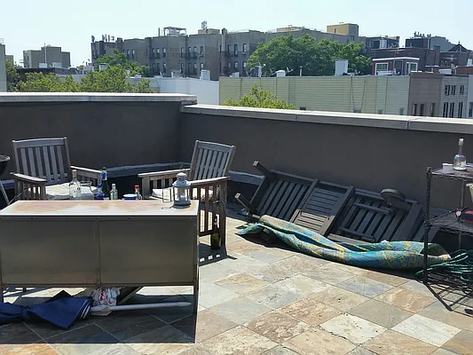 Rented by Roth Realty Management LLC | media 37