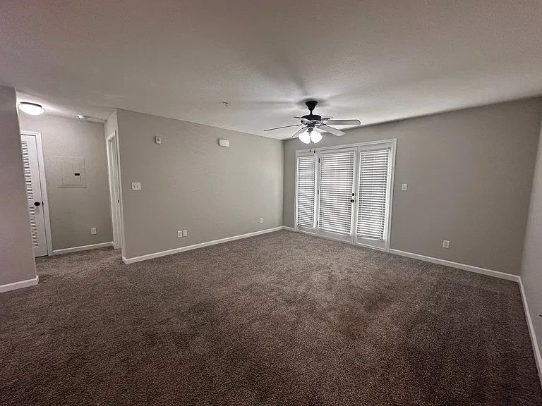 Maple Sunset Apartment Homes — Photo 71