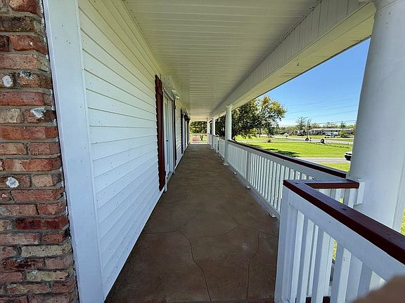 5th image of 5083 Grand Caillou Rd