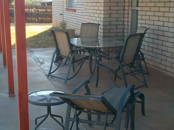 patio complete w/furniture