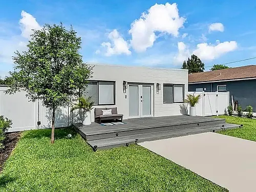 24 NW 13th Ave Photo 1 24 NW 13th Ave Photo 1