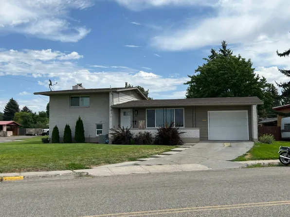 931 York Dr, Blackfoot, ID 83221