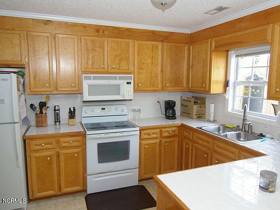 4th image of 2325 Vineyard Dr APT C8