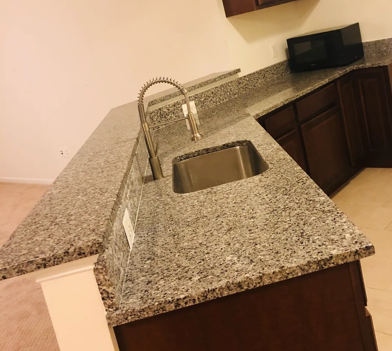 Anchor Mill Pl, Gainesville — Photo 2