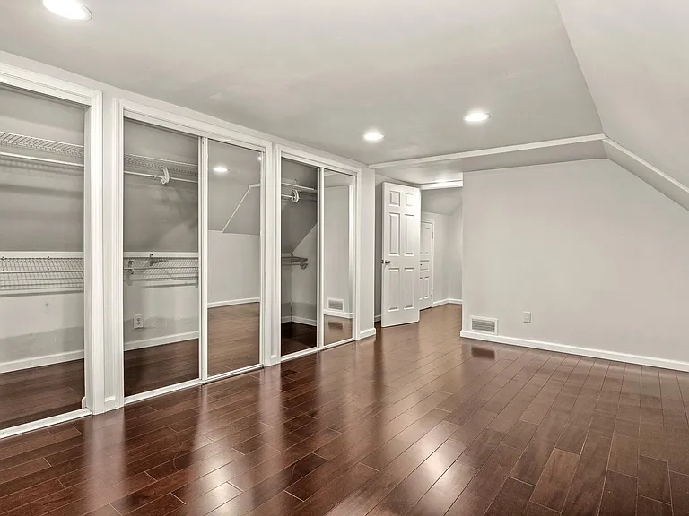 17130 Beck Rd — Photo 31