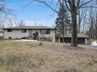 W8352 Crawford Rd, Portage, WI 53901