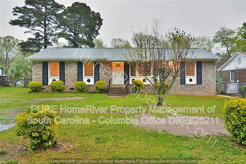 3 bed, 1.5 bath, 1378 sqft, $1,450 — Photo 1