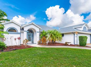 768 Lake Dr, Melbourne, FL 32940