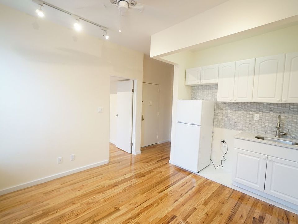 1st image of 536 3rd Ave #2A