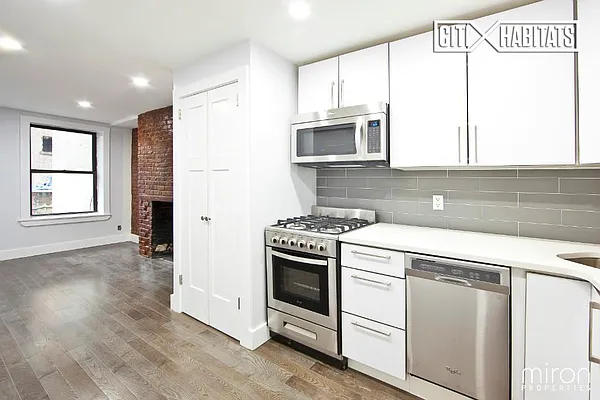 Rented by Citi Habitats | media 35