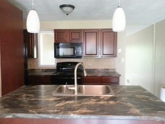 1st image of 25 Laurelbrook Ct