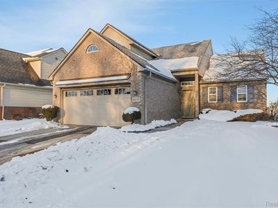 6235 Crystal Lake Dr, Romulus, MI, 48174