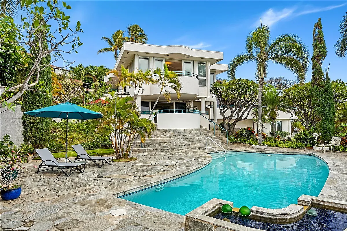 Poipu Dr, Honolulu — Photo 1