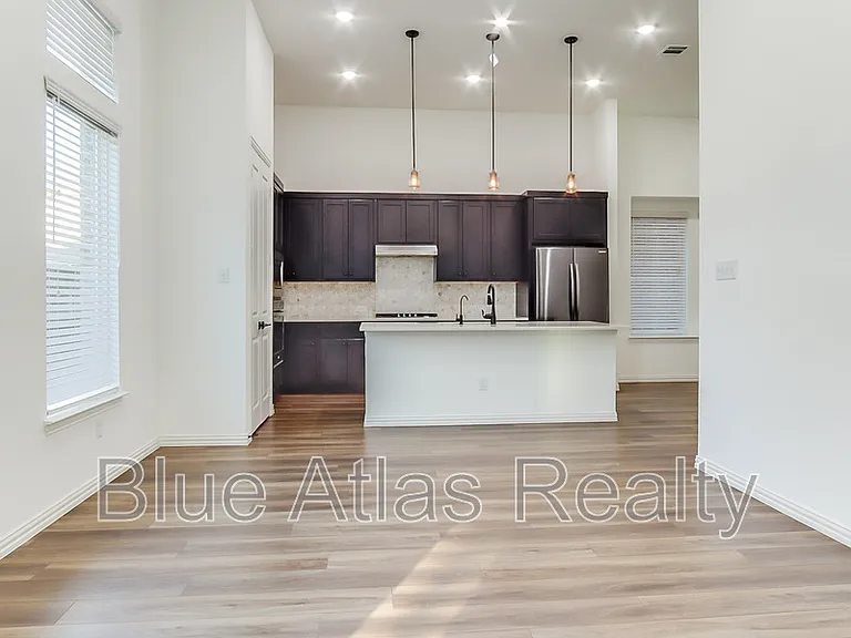 235 Woodson St — Photo 9
