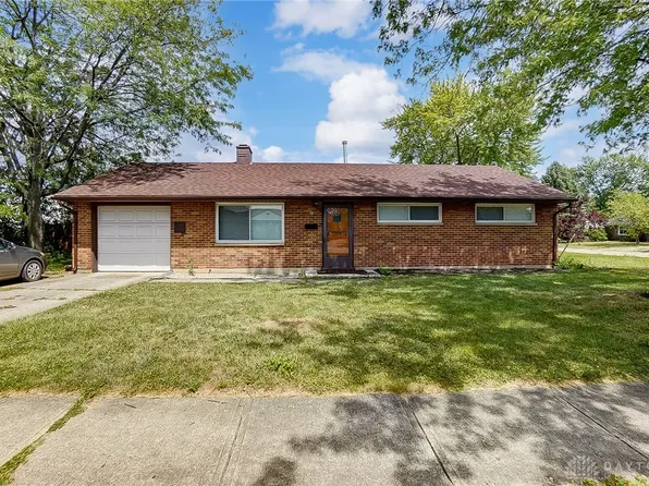 110 Dellsing Dr, Vandalia, OH 45377