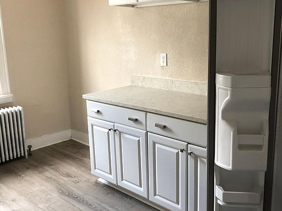 Plenty of kitchen storage