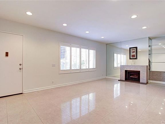 3rd image of 5656 Etiwanda Ave Unit 3