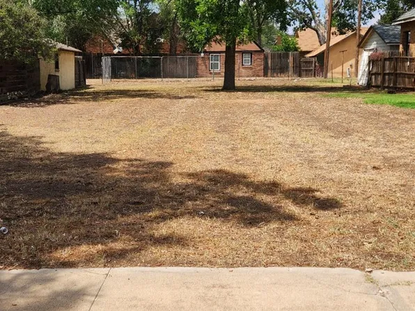 2310 18th St, Lubbock, TX 79401