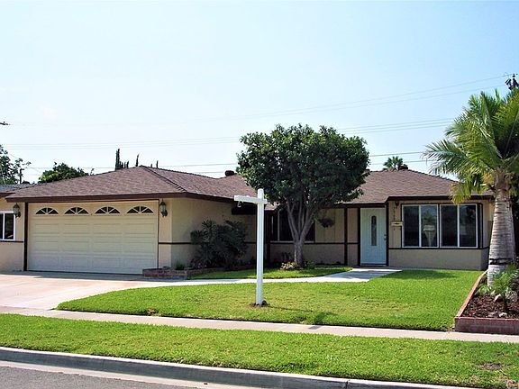 2nd image of 7960 Gladiola Cir