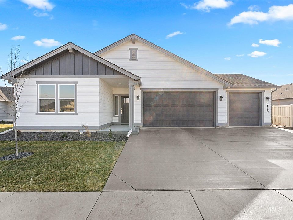1st image of 5129 E Pepper Street Block Lot 39-7