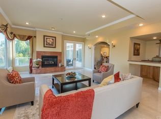 327 S Royal Ridge Dr, Anaheim, CA 92807