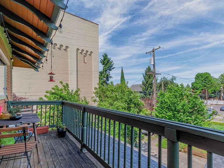 1604 SE 37th Ave #B — Photo 3