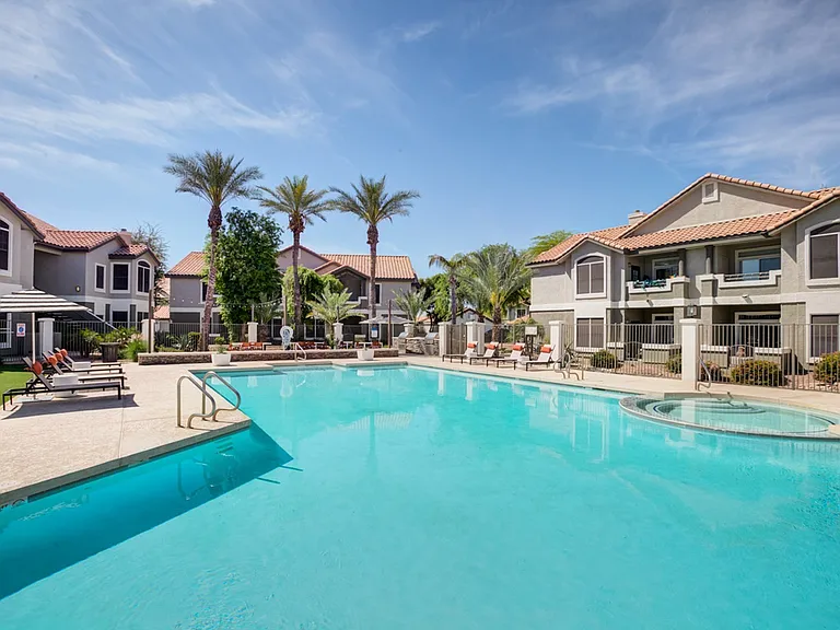 Pool Lounge