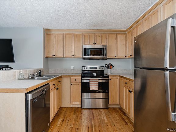 4th image of 155 S Pennsylvania Street #307