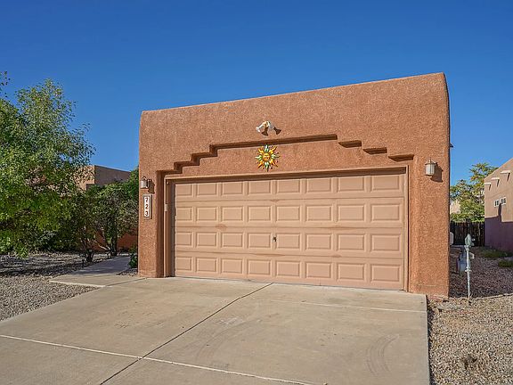 3rd image of 723 Seaborn Dr SW