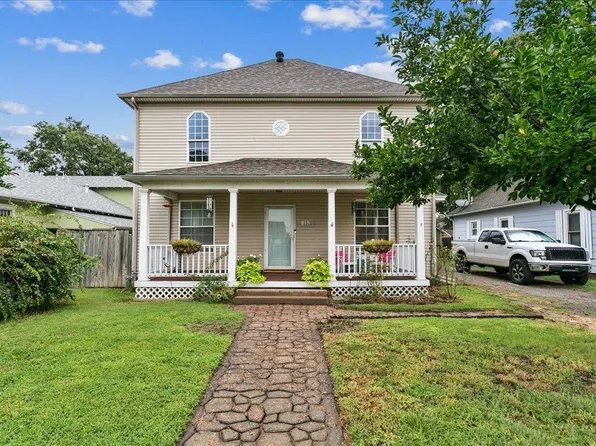 815 E Harvey Ave, Wellington, KS 67152