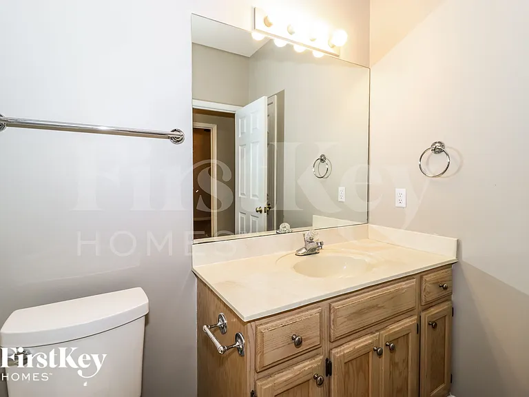 1523 Cedar Mills Dr — Photo 14