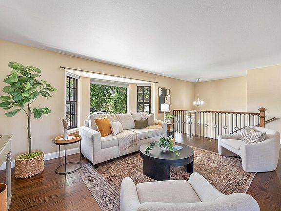2nd image of 2025 Sheffield Ct