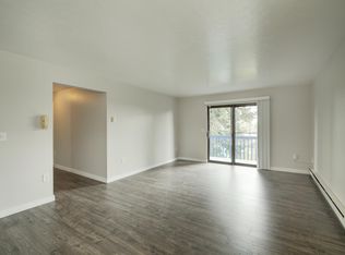 715 N 85th St APT 5, Seattle, WA 98103