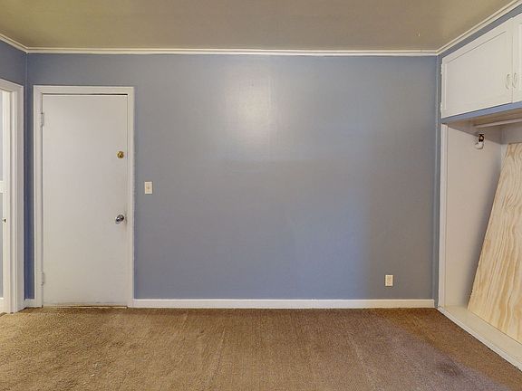 4th image of 400 Cushman St #9
