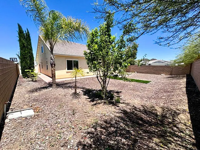 34726 Yellow Root St — Photo 49