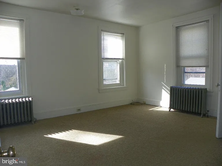 514 S High St #4 — Photo 11