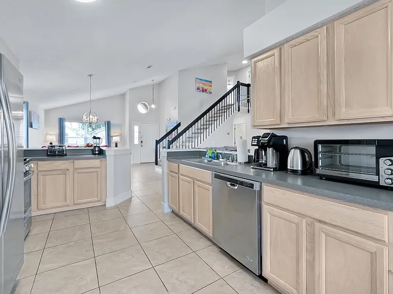 408 Jaybee Ave — Photo 14