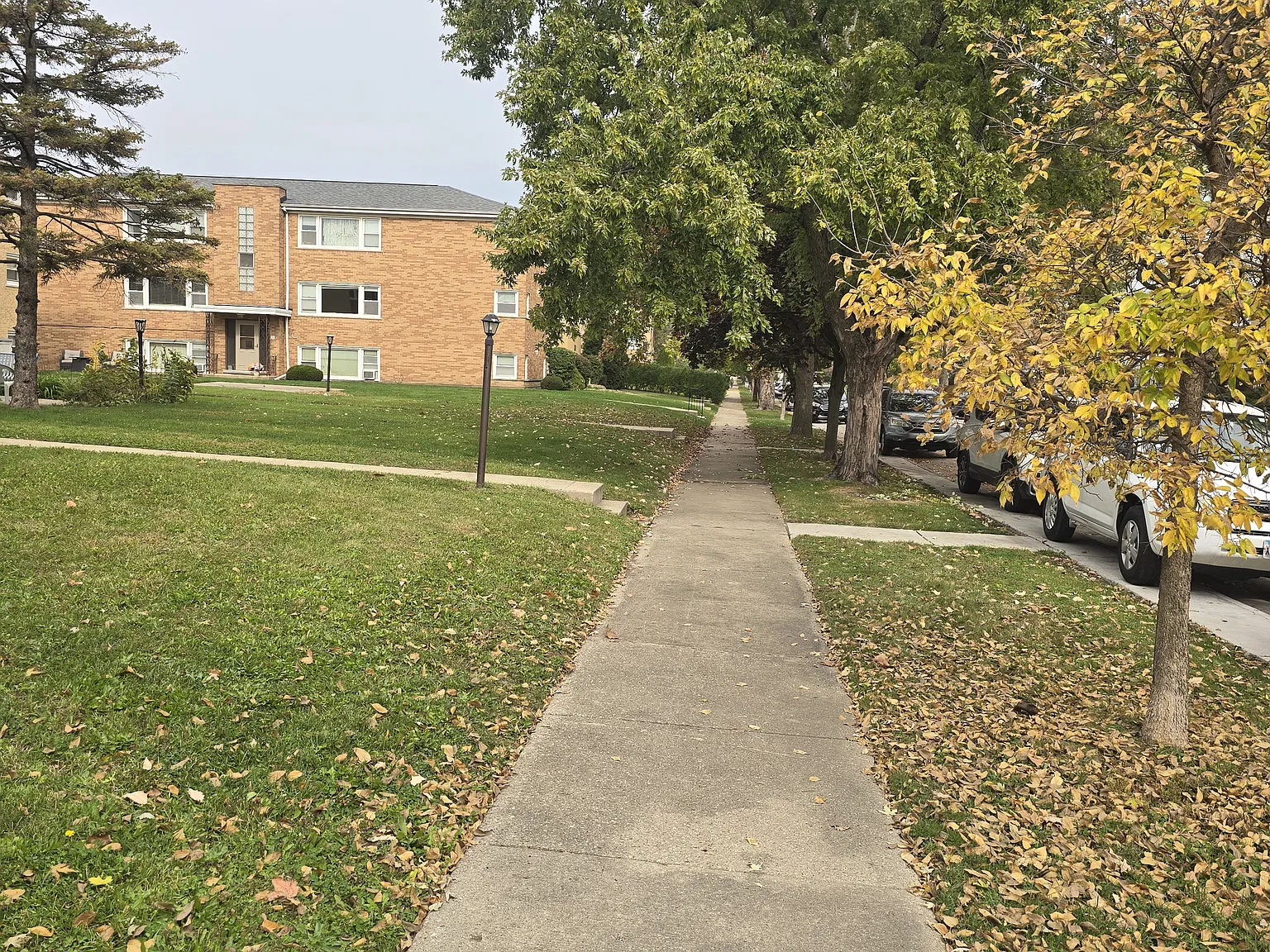 2 bed, 850 sqft, $1,700 — Photo 3