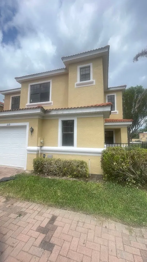 Building Photo - 1110 Chervil Dr