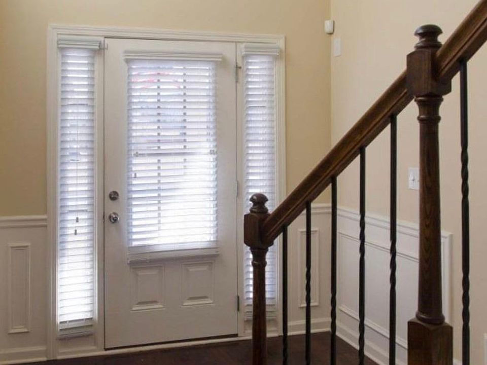 2nd image of 1526 Silver Mist Cir